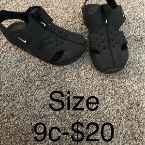 Nike sandals/water shoes
